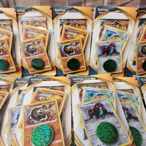 Pokemon Sword & Shield Darkness Ablaze 2020 Bundle of 2